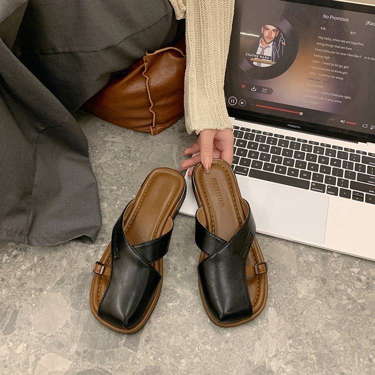 Women Fashion Slippers French Style Flat Bottom Retro Closed Toe Casual Beach Sandals Fashion Triple Black Beige Brown Free shipping