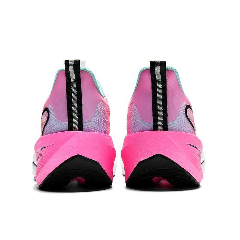 Speciality Carbon Plate Sports Running Shoes Marathon Air Cushion Men Breathable Lightweight Wen Cfortable Nonskid SneakersC250325