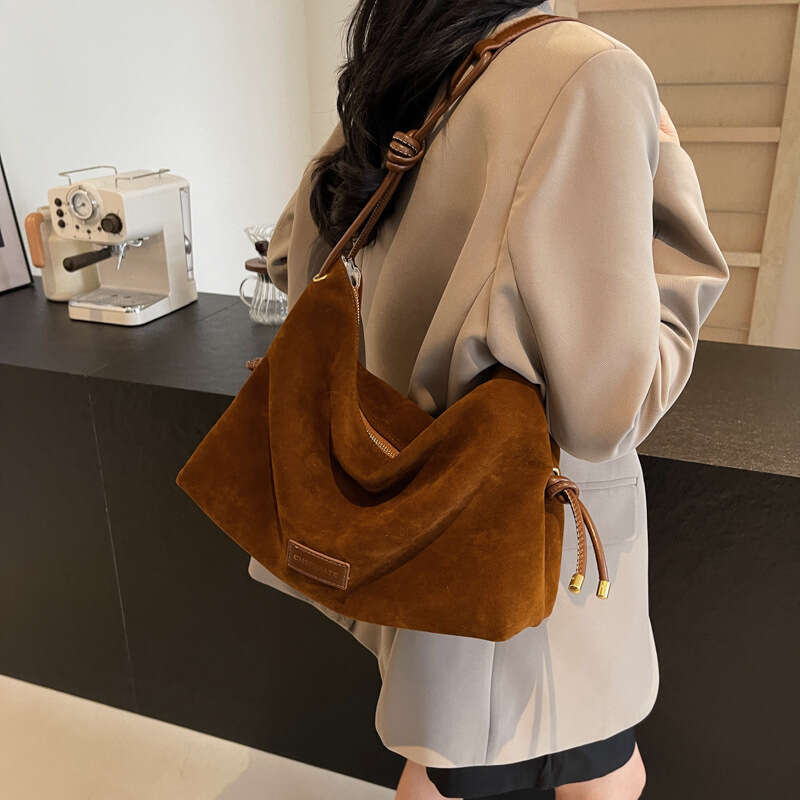 Suede Women's Large Capacity New Autumn And Winter Retro Single Shoulder Tote Bag, Commuting Dumpg Bag