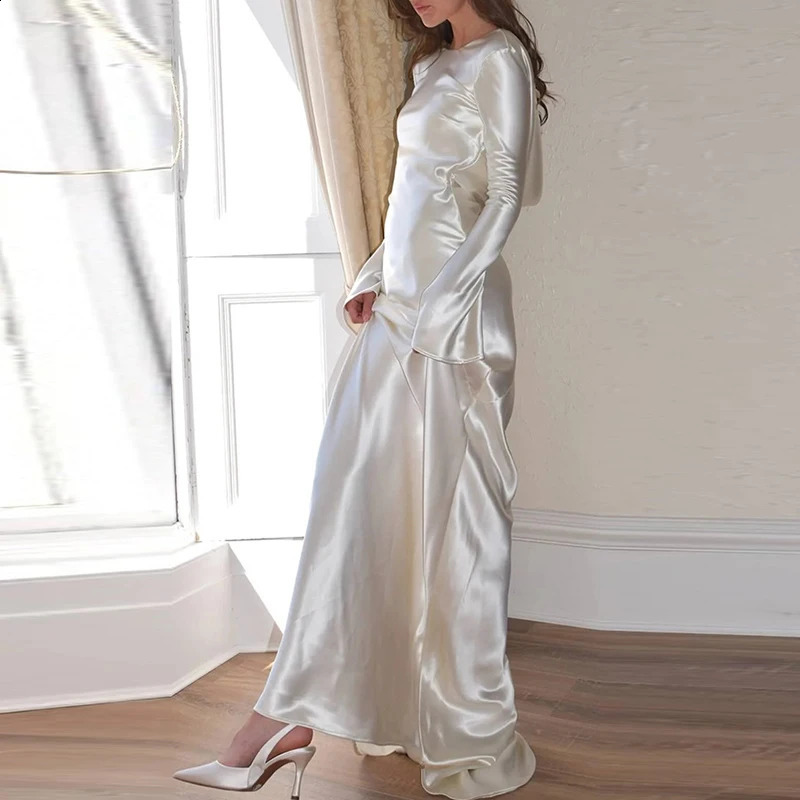 White satin long sleeved slim evening dress sexy hollow backless mermaid dress autumn womens O-neck fashionable dress 241213