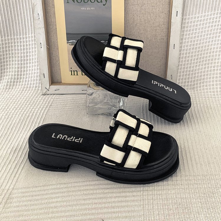 Women Slippers Thick Sole French Sandals Outdoor Wear New Fashion Woven Slip-on Versatile Design Sense Triple Black Beige Free shipping 30da 65c
