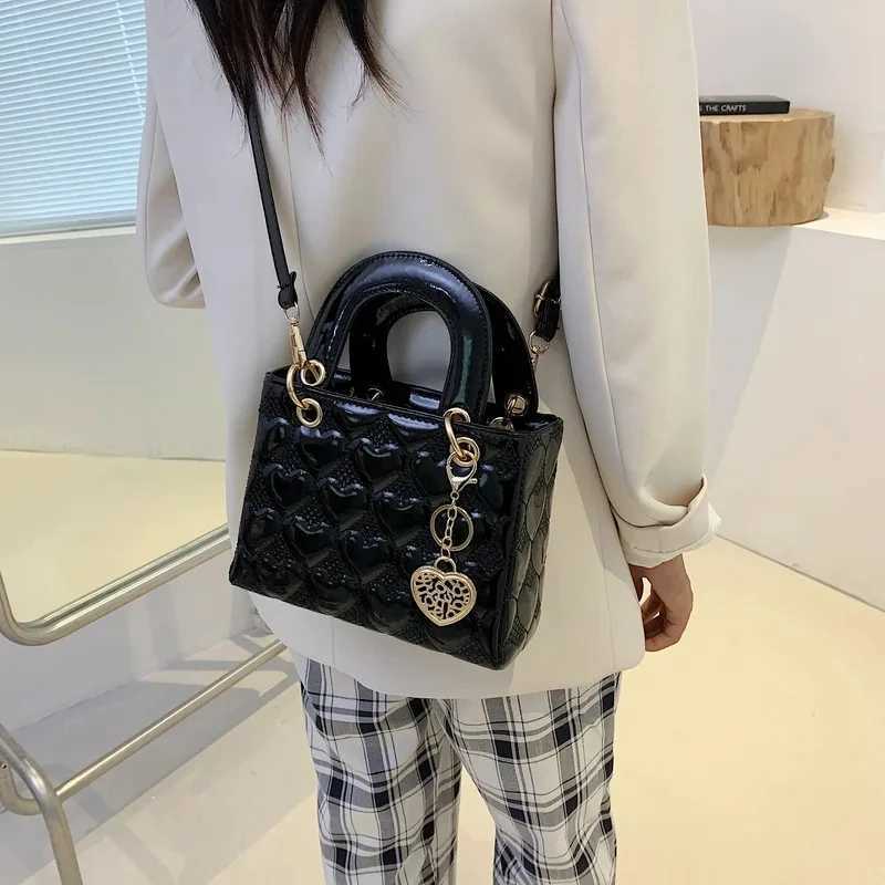 Handbag 2024 Women Brand Luxury Totes High Quality Fashion Classic Quilted Square Handle Bag Women Crossbody Shoulder BagsC241216