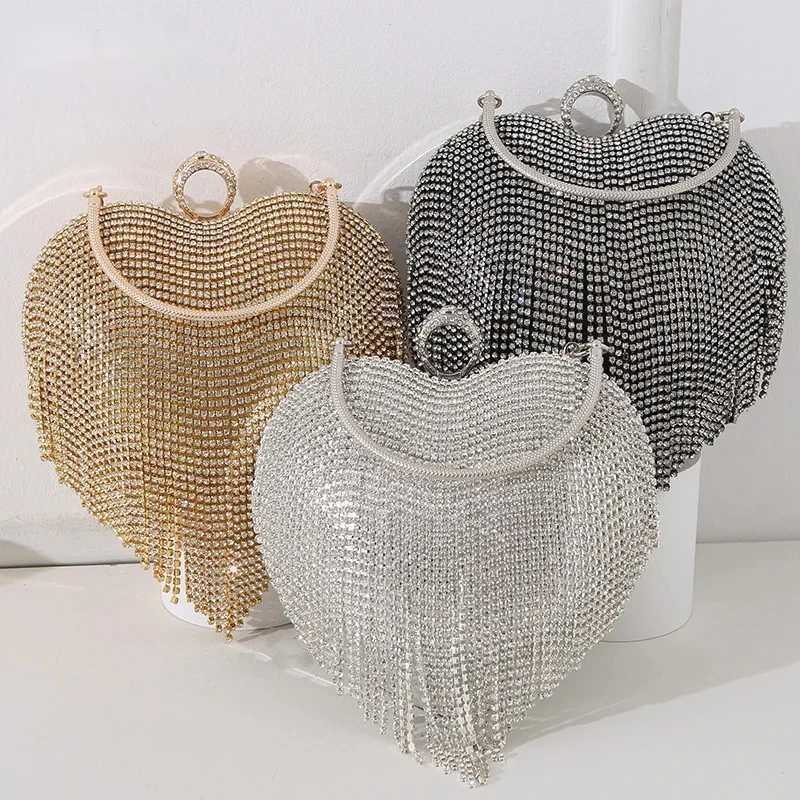 Beaded Dimond Clutch Evening Bag Heart Shape Wedding Party Purse Banquet European Exquisite Bridal 240902 Totes