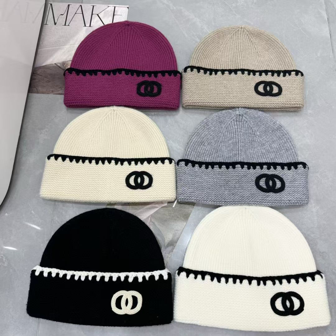 Designer Beanie Classic Fashion Beanies 100% Cashmere Knitted Hat With Letters Hats Size 56-58 cm Skull Caps Black White Casual Caps Wool Outdoor Warm Hats