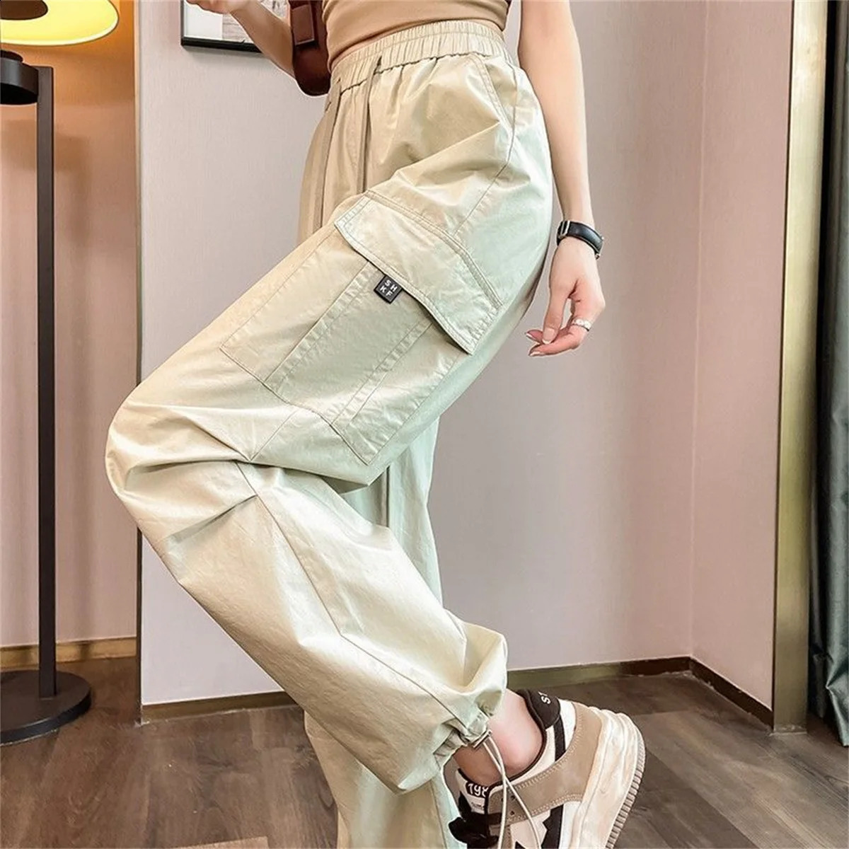 Green womens technology pants brushed black low waist wide leg mens oversized sports pants bagged runners street clothing commodity pants 241217