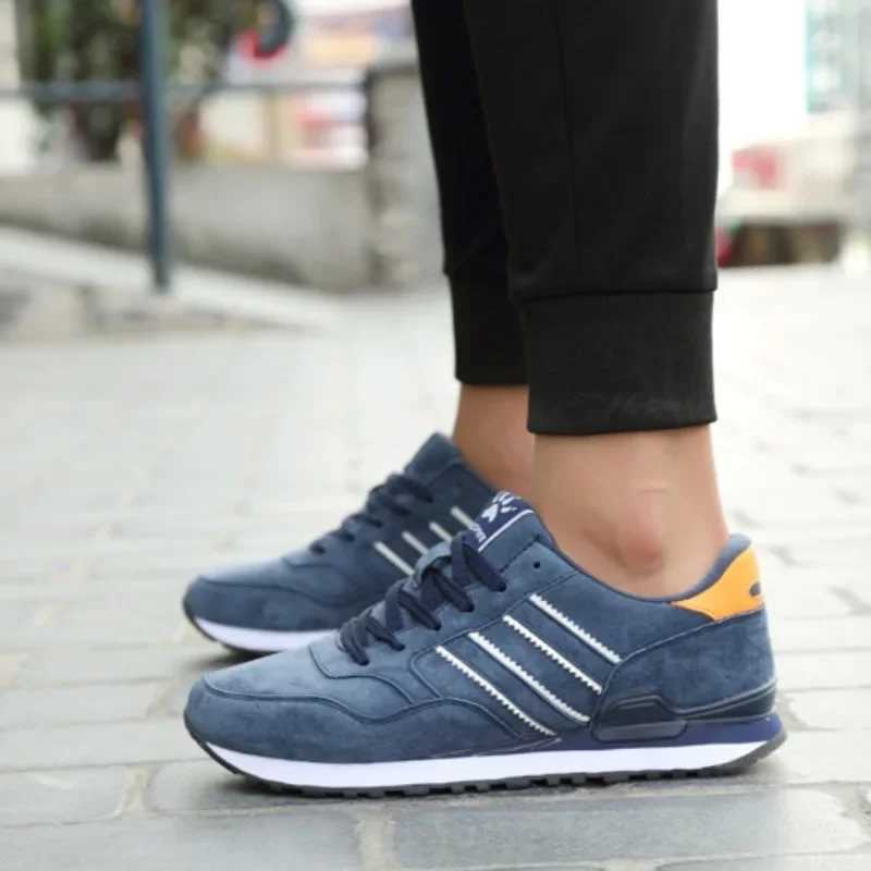 High Quty Mens Sneakers Causal Walking Shoes Light Athletic Running Shoes for Men Lace Up Flats Fashion Womens Tennis ShoesC250304