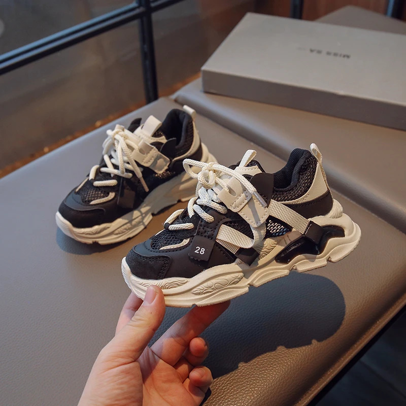 Childrens mesh breathable TPR casual sports shoes sports shoes childrens boys and girls running shoes childrens tennis 3-6 years thick sports shoes 24