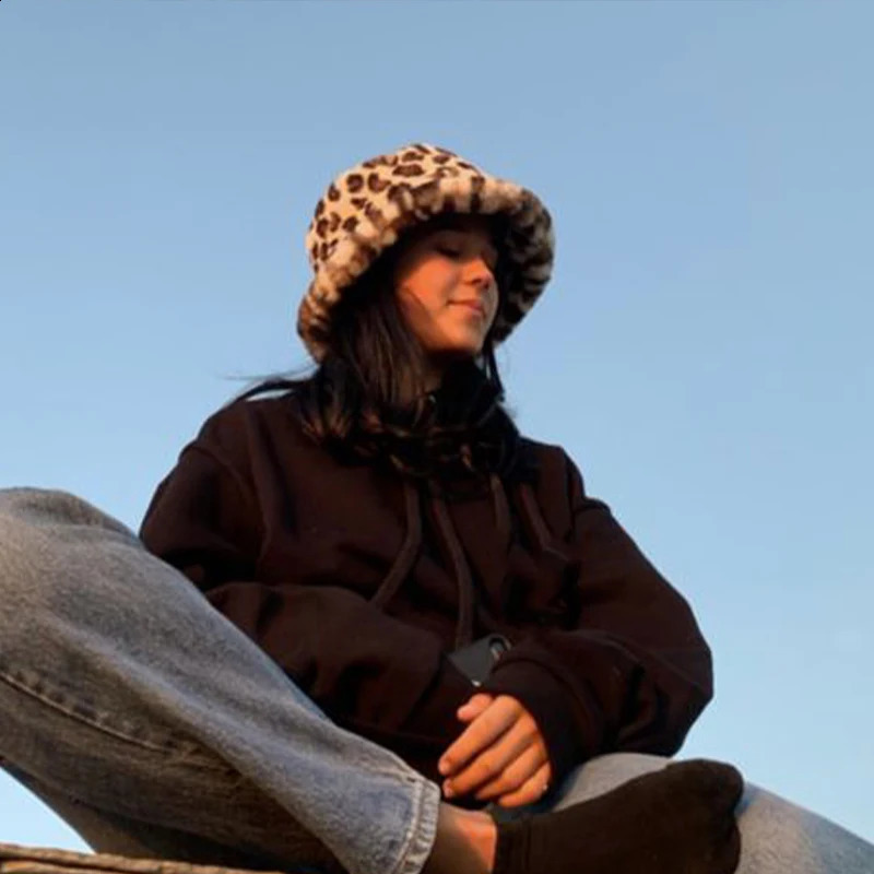 Leopard Print Fisherman Hat Versatile Warm Basin Winter Plush Bucket Buckethat Hunting Cap Chapeau 241217