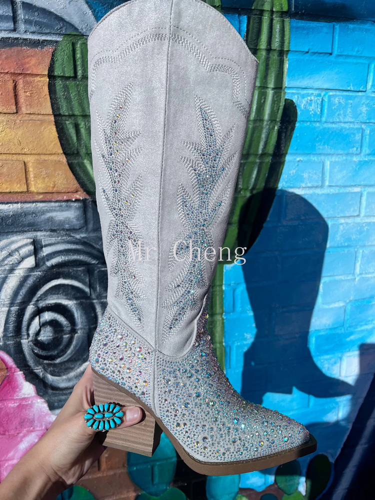 2024 Autumn Winter New Embroidered Rhie White Wedding Glitter Western Cowboy Boots Chunky Heel Large Size For Women