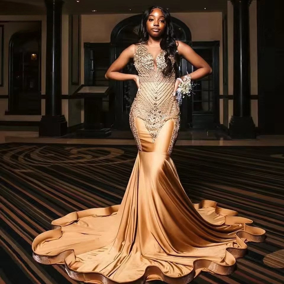 Sparkly Beaded Prom Dresses Black Girl Customized Satin Mermaid Evening Party Gowns Applique Dia Glitter robe chic soiree