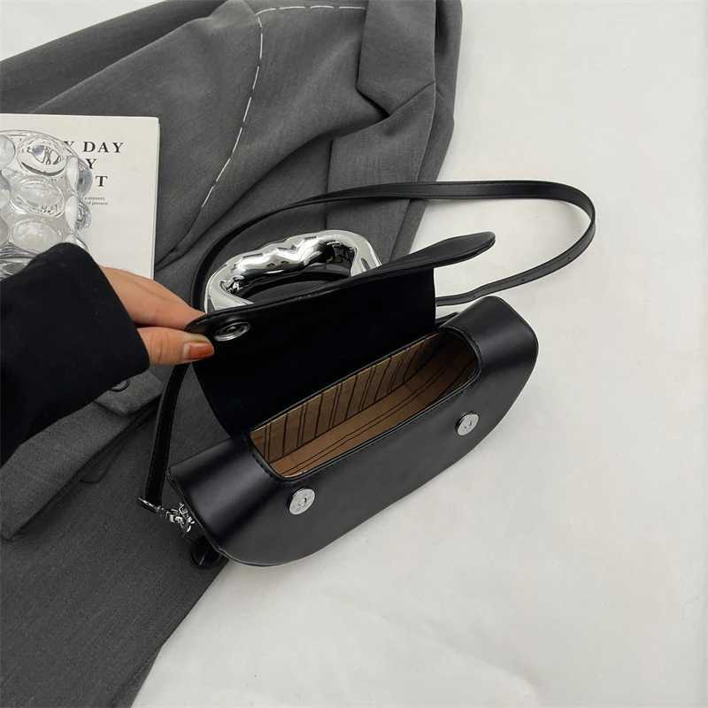 Klein Blue Crossbody Bags For Wen Luxury Designer Saddle Bag High Quality Pu Leather Handbag Lady Bag Sier Short Handle Tote Z250210