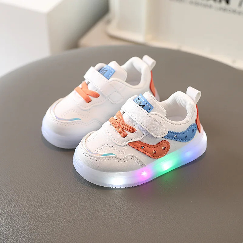 Tenis childrens LED shoes boys and girls glowing sports shoes childrens glowing shoes soft and breathable casual baby and toddler shoes 241216