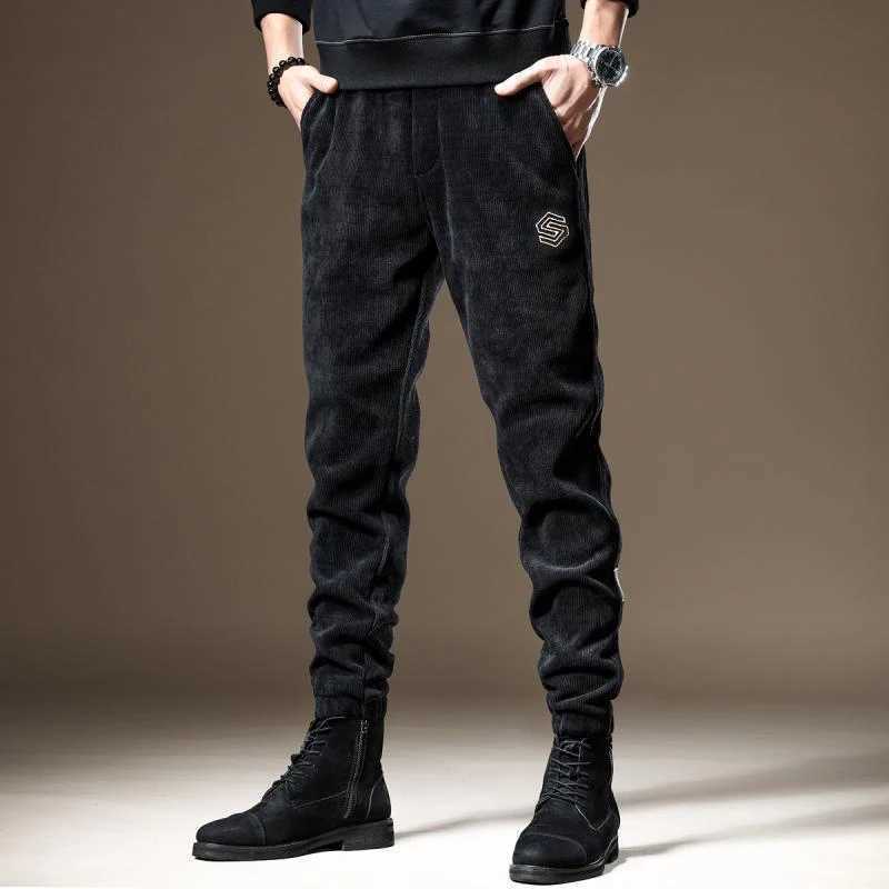 High Quality Autumn and winter oversized mens loose casual patch work Corduroy harem pants Hombre trend fashion add velvet sports pants mens Trouser T