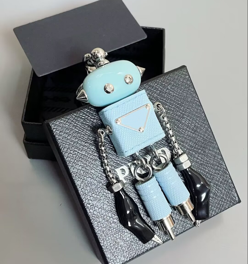 Designer For And Men Alphabet Car Key Chain Holder Keychain Couture Robot Fashion Letter Bag Charm Women Metal Keyring E56 L250928D3IF