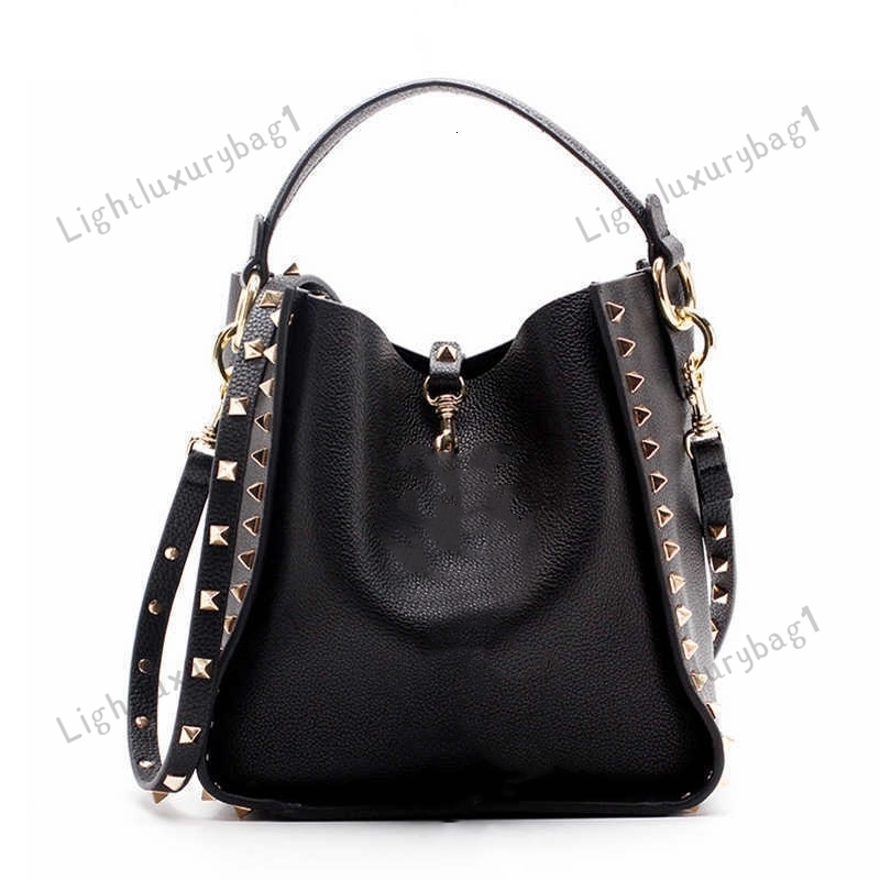 Shoulder Bags Famous Brand Designer Women's Bucket Genuine Leather Ladies Handbag Gold Rivet Female Vintage Tote 221115