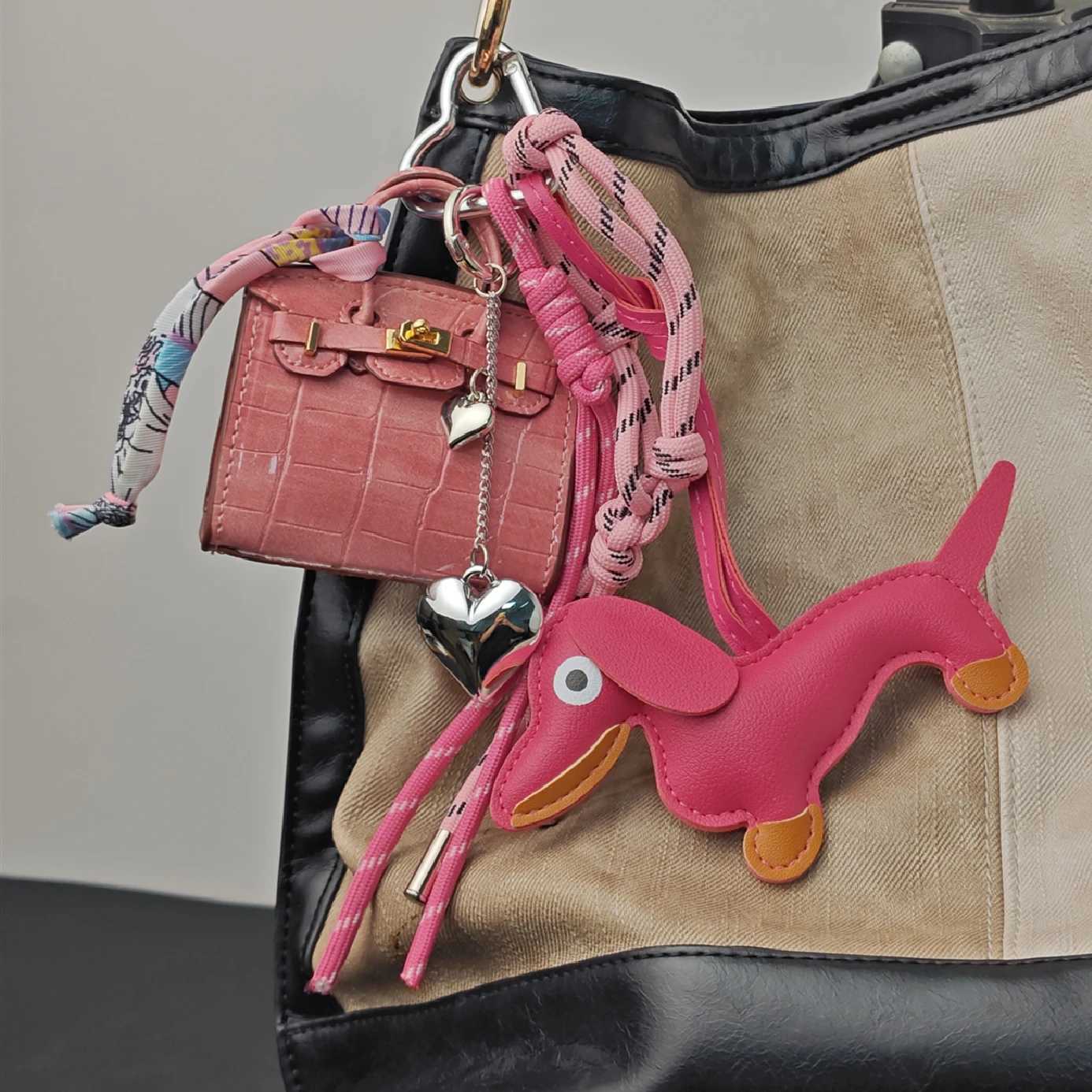 25 new types of super complex bag pendants Versatile bag pendants three best matching hanging ropes and fashionable key pendants Y241216