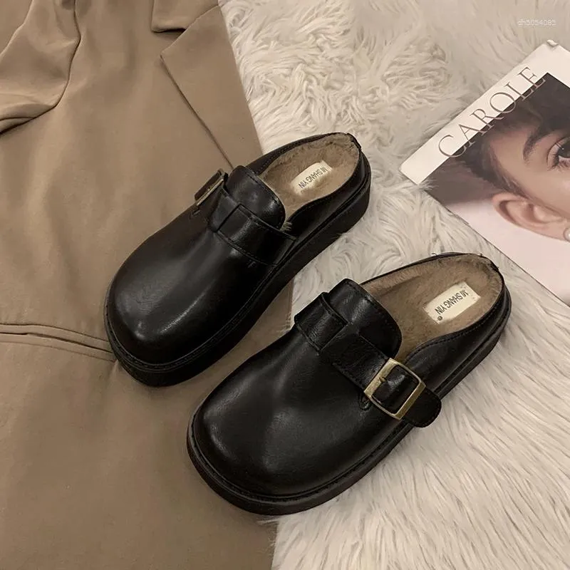 Slippers Rubber Women's Shoes With Platform Pantofle Slides Fashion 2024 Retro Snow Boots Female Lu