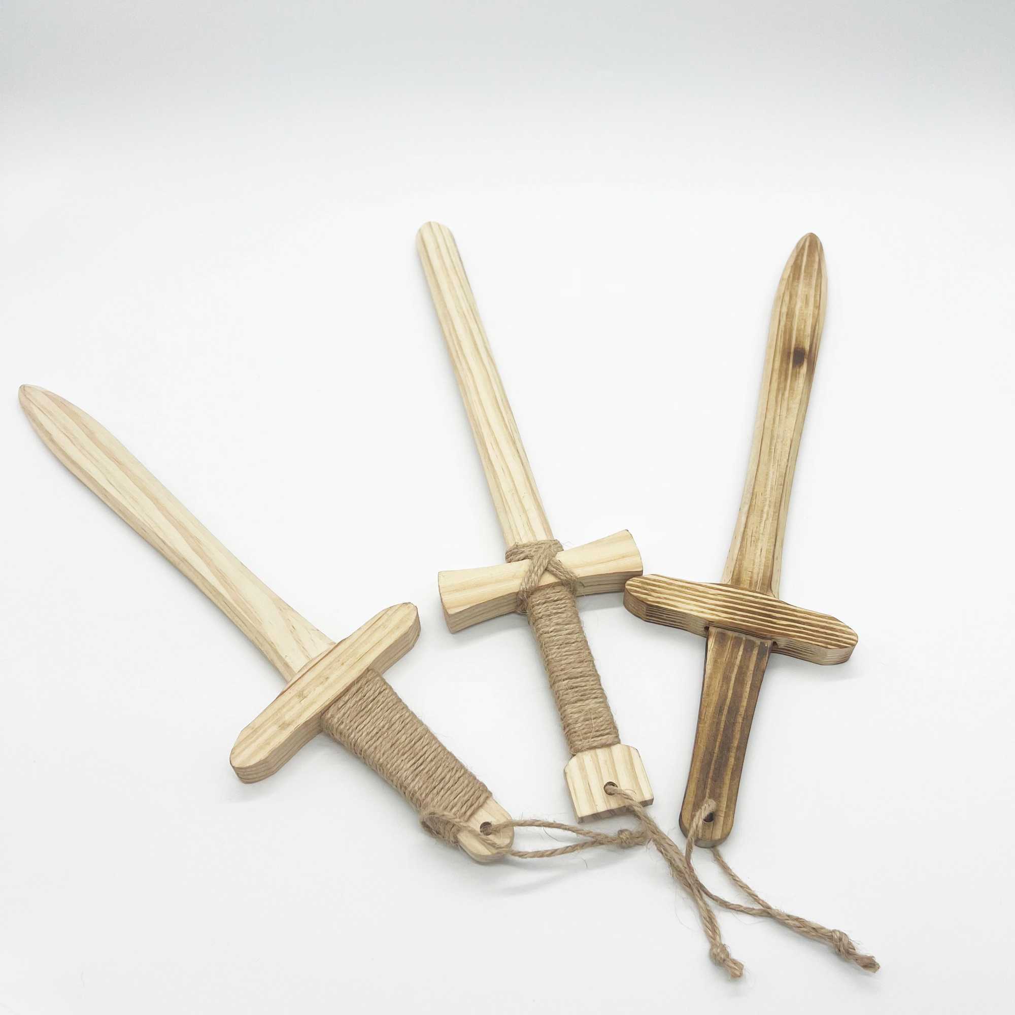3 pieces of 40CM wooden sword toys for boys and children outdoor sword series props performance role-playing props childrens birthday gifts X2412171