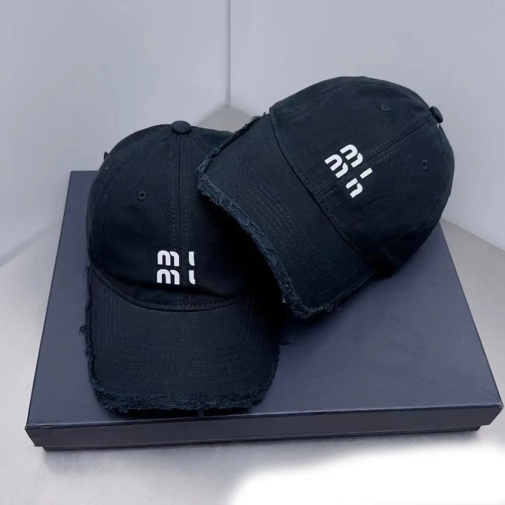 Designer Women's Ball Spring Casual Rhie Letter Hats Classics Baseball Caps Fashion Lattice Warm Vacation Beach Versatile Hat