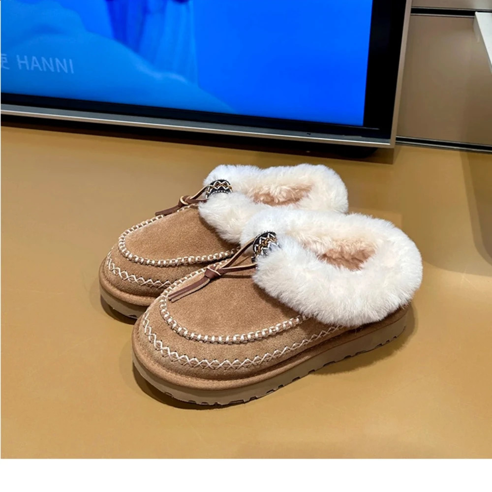 Winter 2025 Womens Snow Boots Soft and Comfortable Plush Insulated Cotton Boots Northeast Large Cotton Shoes 241213