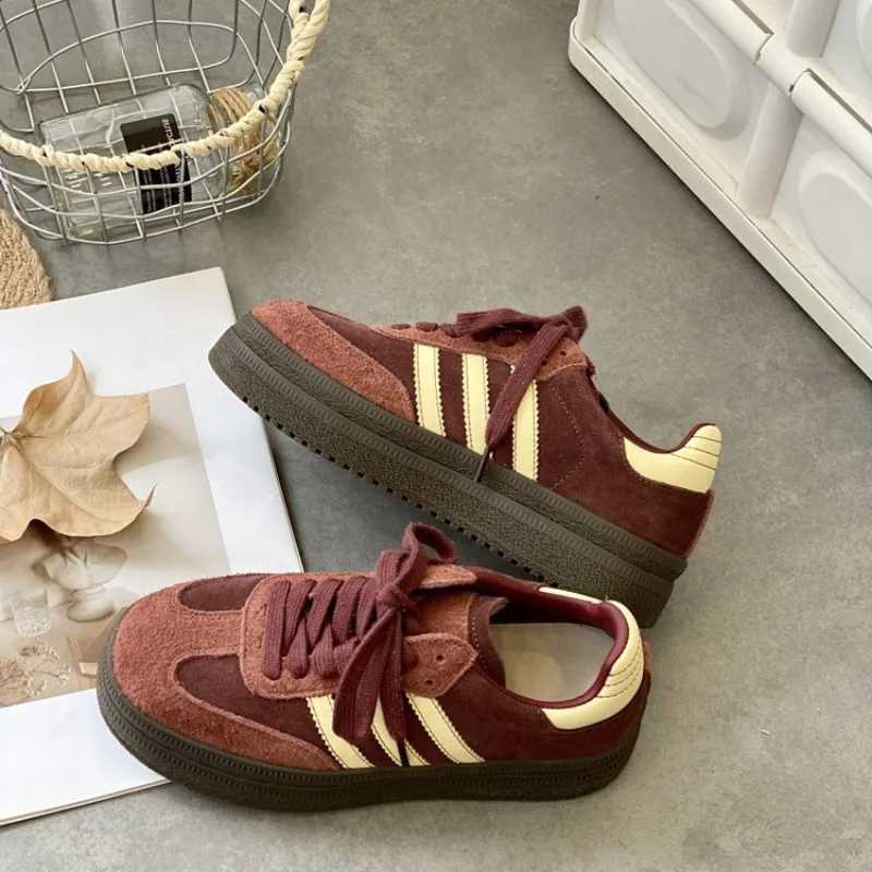 2024 brand designer womens autumn new style fashion round toe non-slip flat shoes simple solid color daily casual sports shoes Y241217