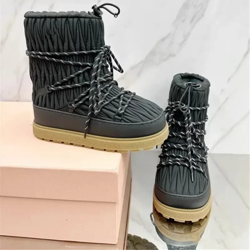 2025 autumn and winter thick snow boots womens casual fashion short tube strap thickened warm non-slip cotton boots 241218