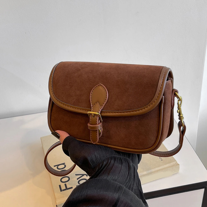 New Best-selling Small Square Bag Designer Brown Niche Retro Suede Casual Bag Multifunctional Fashionable Women's Crossbody Bag