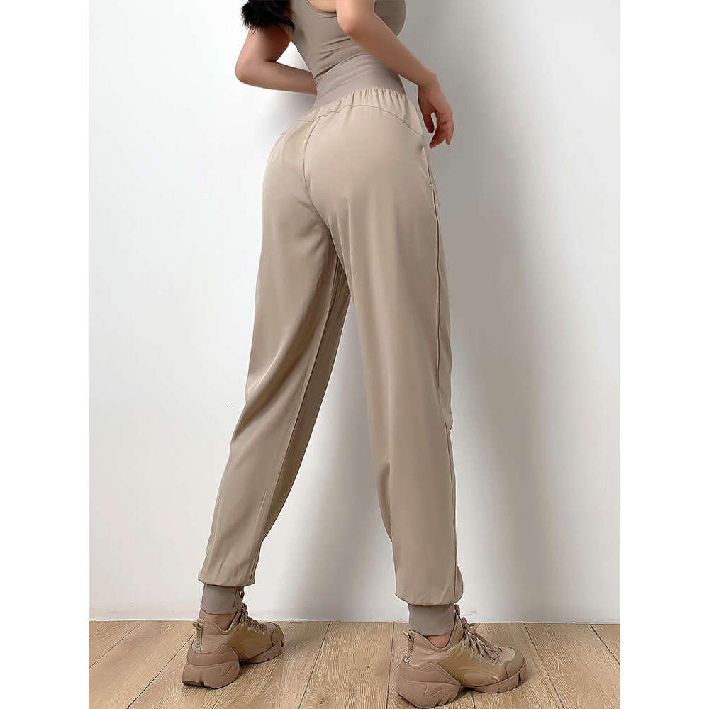 Naked-feel Loose Fit Sport Women High Waist Elastic Workout Gym Joggers with Two Side Pocket