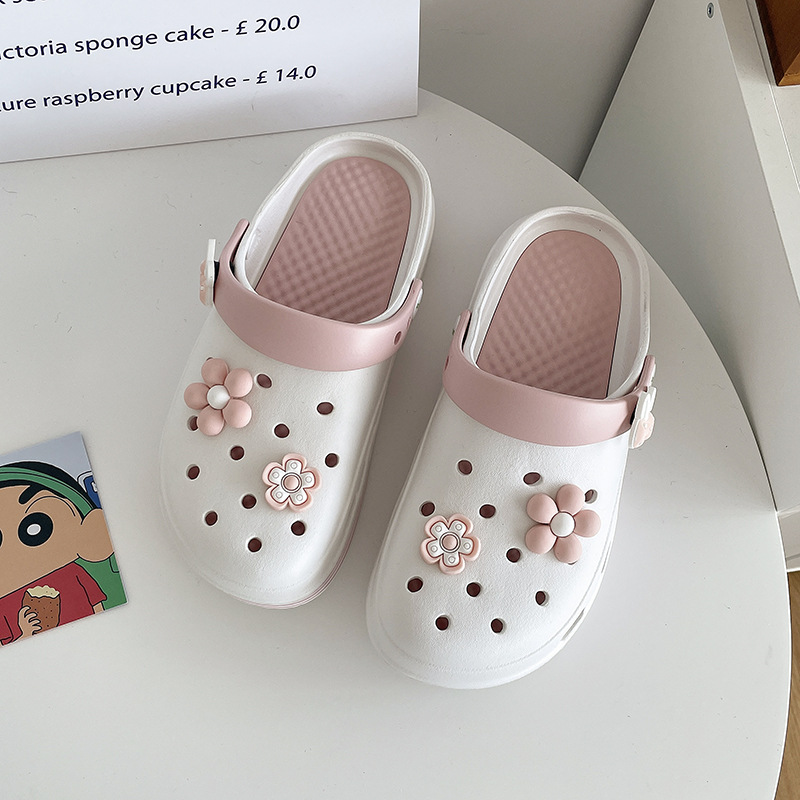 Summer Women's Hole Shoes Thick Soft Sole Anti Slip Garden Shoes Fashion Women's Sandals Wear Anti Slip Summer Beach Shoes 2025