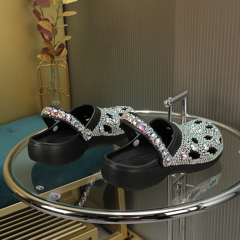 New Thick-soled Rhinestone Hole Shoes Handmade Diamond-encrusted Casual Sandals Outdoor Slippers Two Wear For 2025 Spring Summer