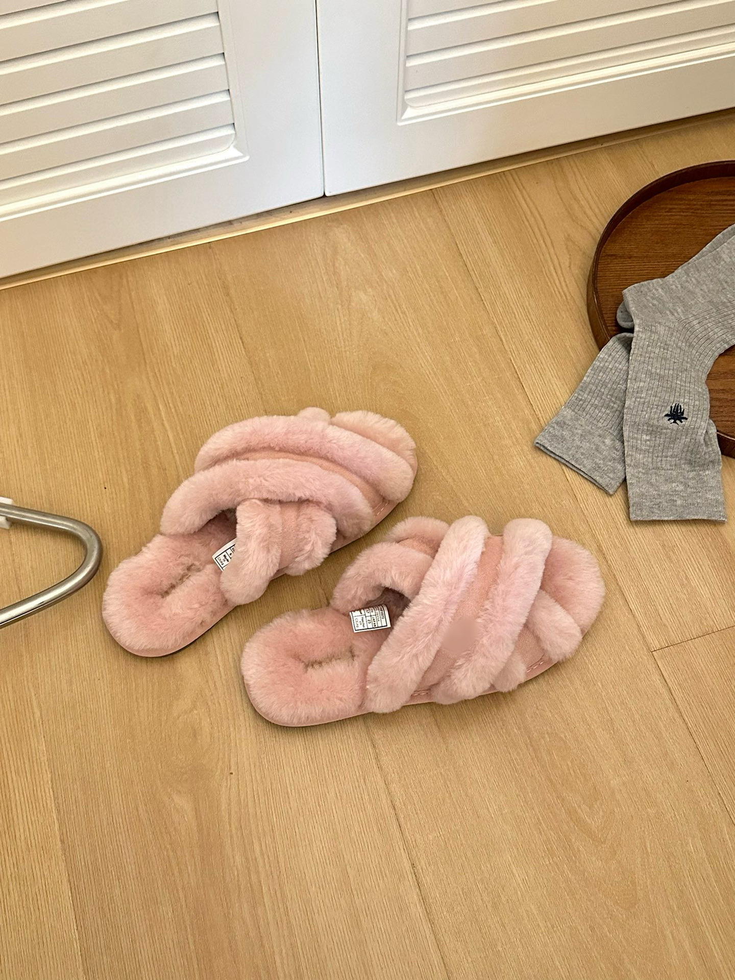 Henan Sangpo Cross Wool Flat Bottomed Dragging Women's Open Toed Sheep Fur Integrated Qiansongyi Home Thick Bottom Slippers