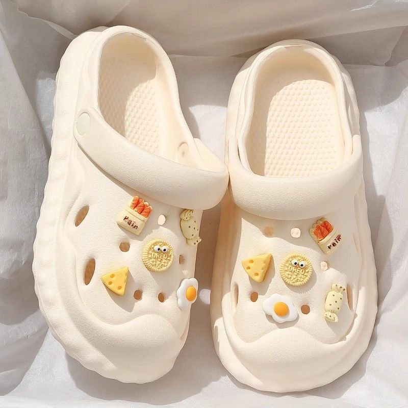Hot New Free Shipping designer slippers for womens black white Summer Outwear Cartoon Cute Soft Bottom Non slip Slippers