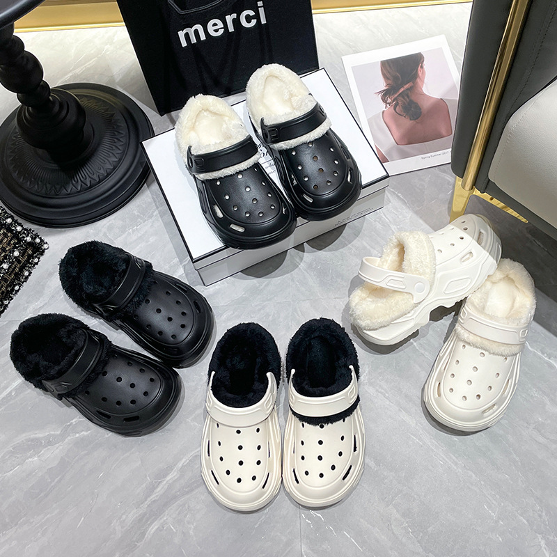 Thick-soled hole shoes winter velvet women's fashion outer wear removable cotton slippers warm and non-slip slippers 2025 Solid Warm Footwear