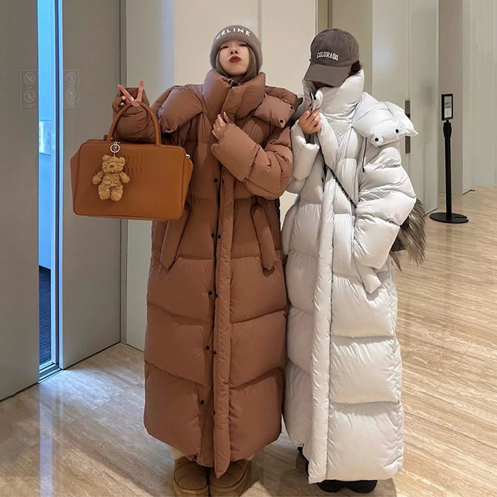 Winter Down Jacket Womens Long Padded Jackets White Duck Feather Oversized Coat Korean Hooded Lightweight Puffer for Female 241213