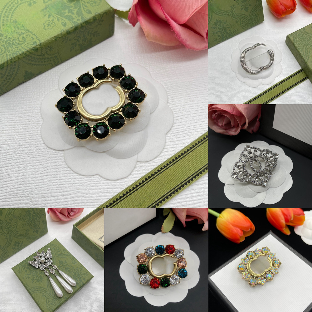 Designer Brooch Luxury Airy Womens Vintage Elegant Designer Brooch Womens Vintage Jewellery Accessorie Christmas Gift Birthday Gift Girlfriend Gift wholesale