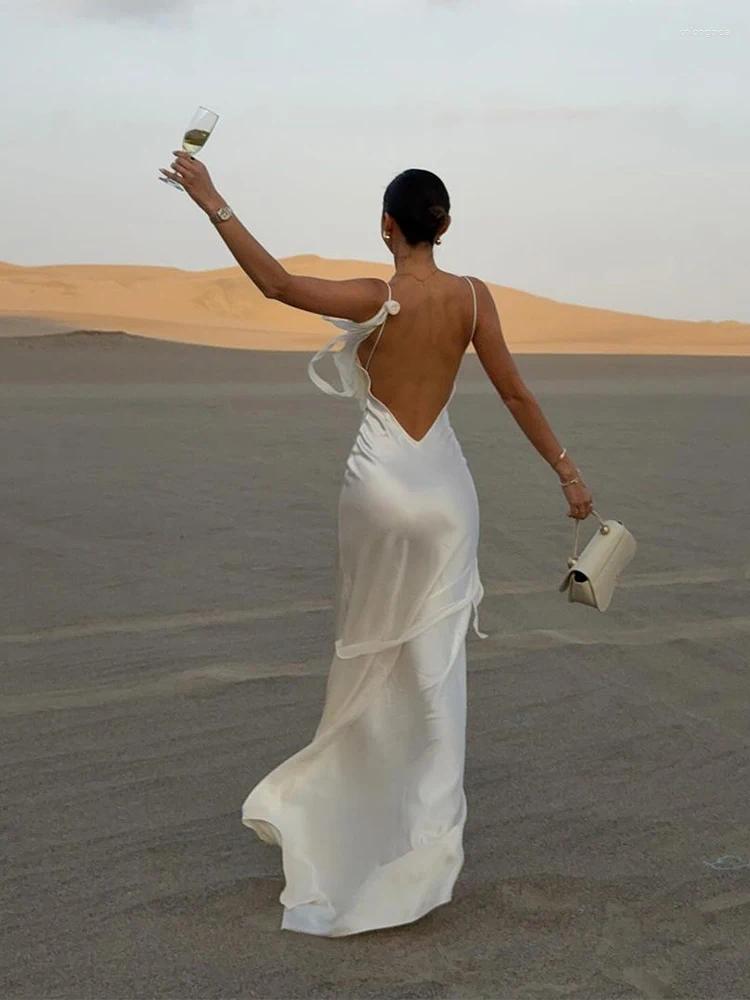 Casual Dresses Elegant White Satin Backless Maxi Dress For Women Sexy Bodycon Sleeveless Tassels Pleated Long Vocation Beach Party Robe