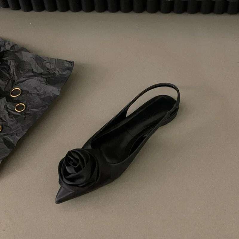 Women Leather Pu Casual Girl Fashion Rhie Slip on Flats Heels Ladies Pointed Toe Elegant Sgback Sandals