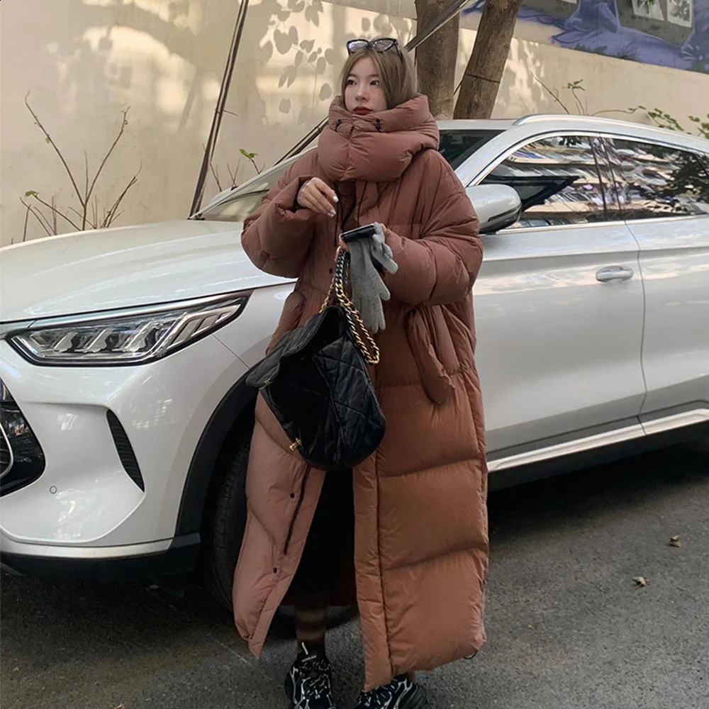 Winter Down Jacket Womens Long Padded Jackets White Duck Feather Oversized Coat Korean Hooded Lightweight Puffer for Female 241213