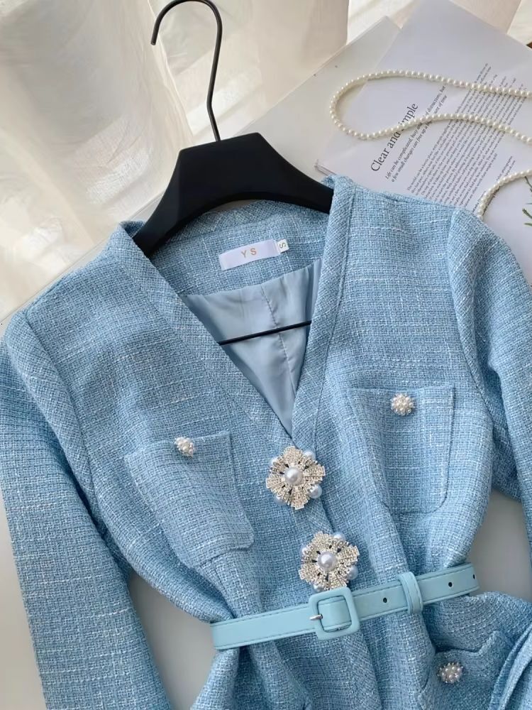 Small Fragrance Tweed Woolen 2 Pieces Matching Sets Women's V Neck Dias Pearls Short Jacket Coat + Mini Pleated Skirt Suits