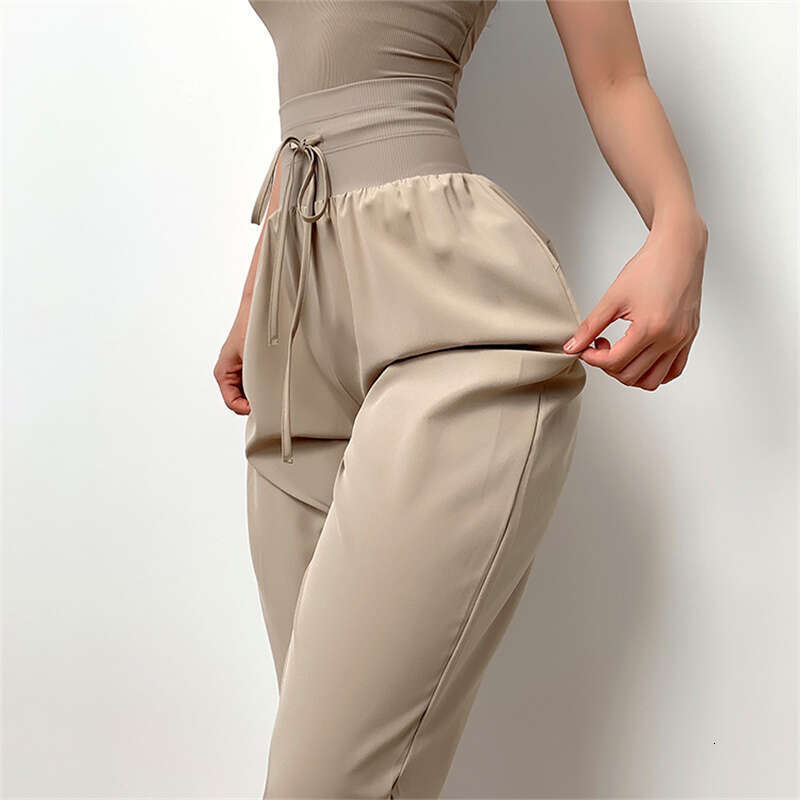 Naked-feel Loose Fit Sport Women High Waist Elastic Workout Gym Joggers with Two Side Pocket