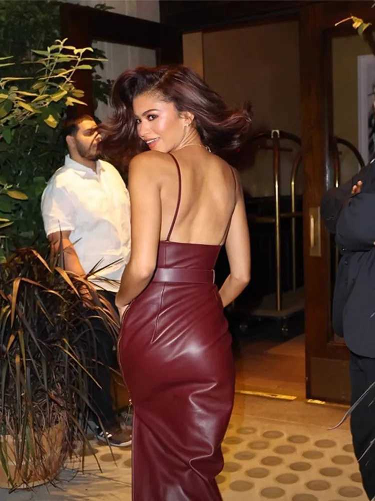 Ele Leather Sling Dress Women Sexy Backless Sveless Zipper Pu Dresses Fe 2024 Fashion High Waist Chic Streetwear LadyXJ241218