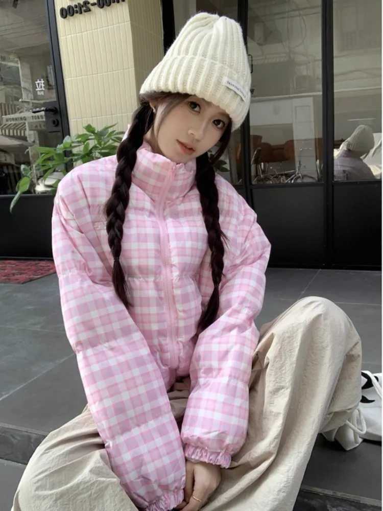 Korean Trendy Sweet Cute Pink Plaid Winter Coat Women Warm Cotton Thicken Short Jacket Harajuku Streetwear Turntleneck Outerwear M241218