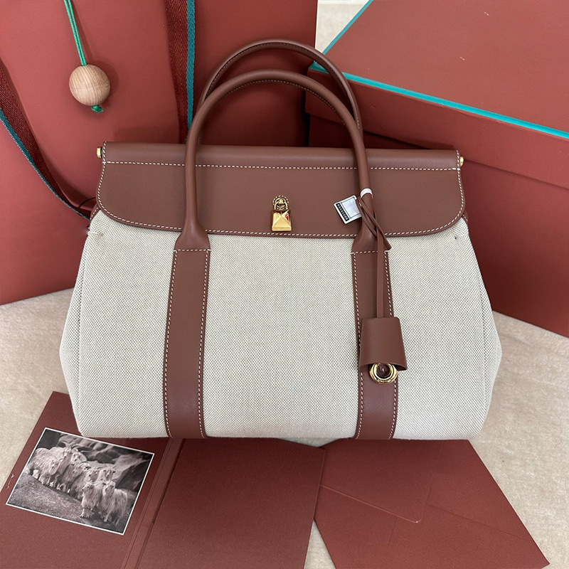 DSGUTWO Large Capacity 2024 Commuter Premium Grain Leather Travel Bag Cross Shoulder Tote