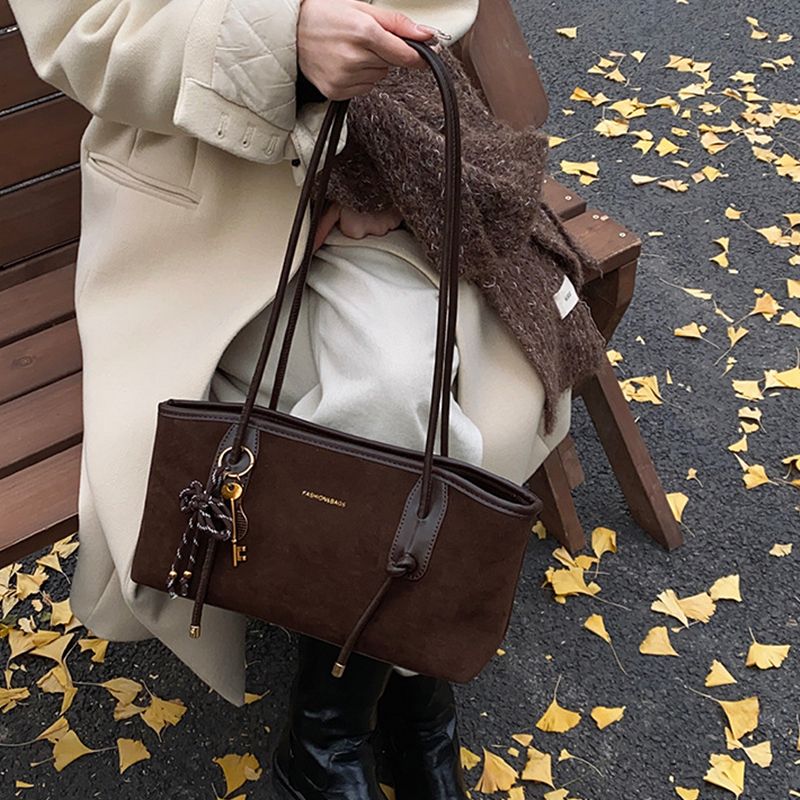 Shoulder Bag for Women Underarm Purse Large Capacity Winter Fall Popular Texture Shoulder Casual Versatile Commuting Armpit Bag