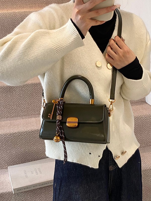 Womens Designer Bags - Stylish Black & Brown Oil Wax Leather Handbag, Single Shoulder Or Crossbody, Ideal Casual Bag For Women New Free Delivery Desig