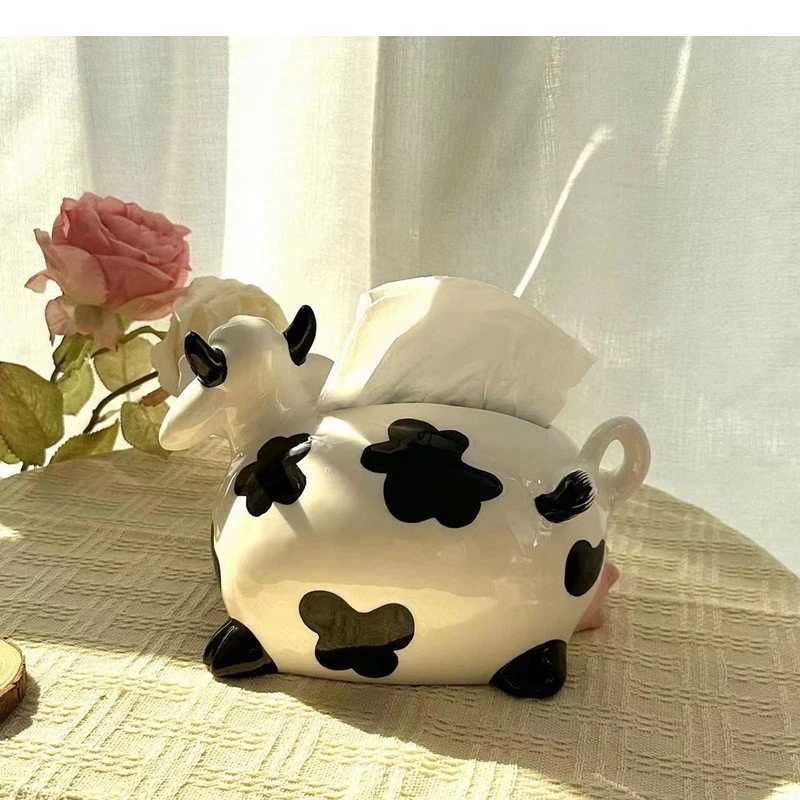Cute cow tissue box sculpture ceramic handmade activity Ro napkin storage container Nordic He decorative art Y241218