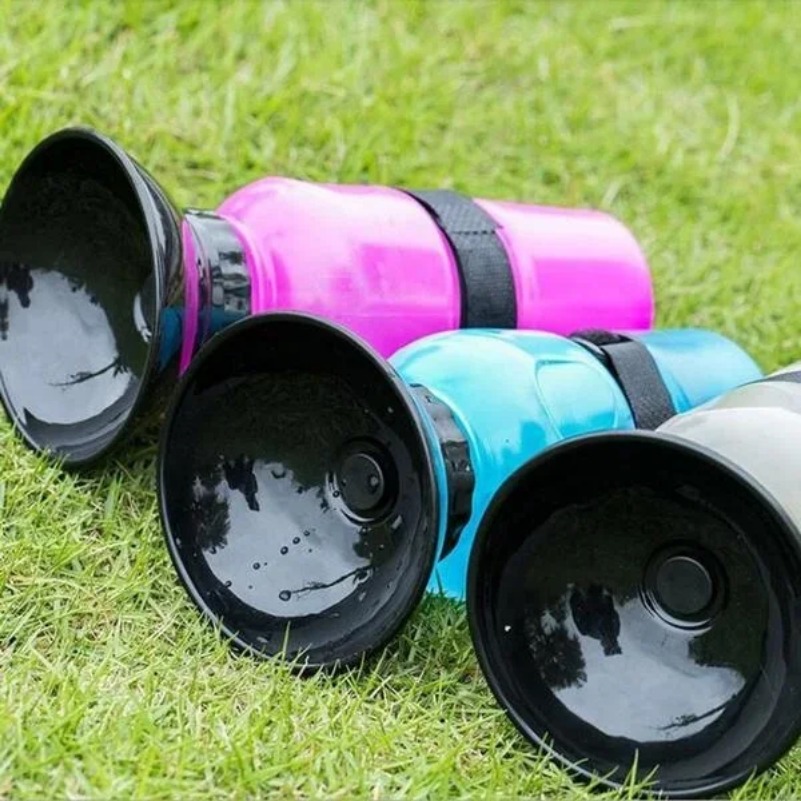 free shipp ing Portab l e Pet Bott l e Extrusion Large Travel Cup 500 ml Outdoor Drinking Water Feeder Bowl for Dog Cat