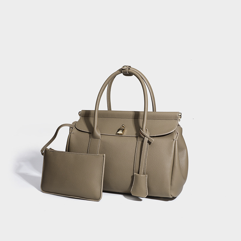 DSGUTWO Large Capacity 2024 Commuter Premium Grain Leather Travel Bag Cross Shoulder Tote