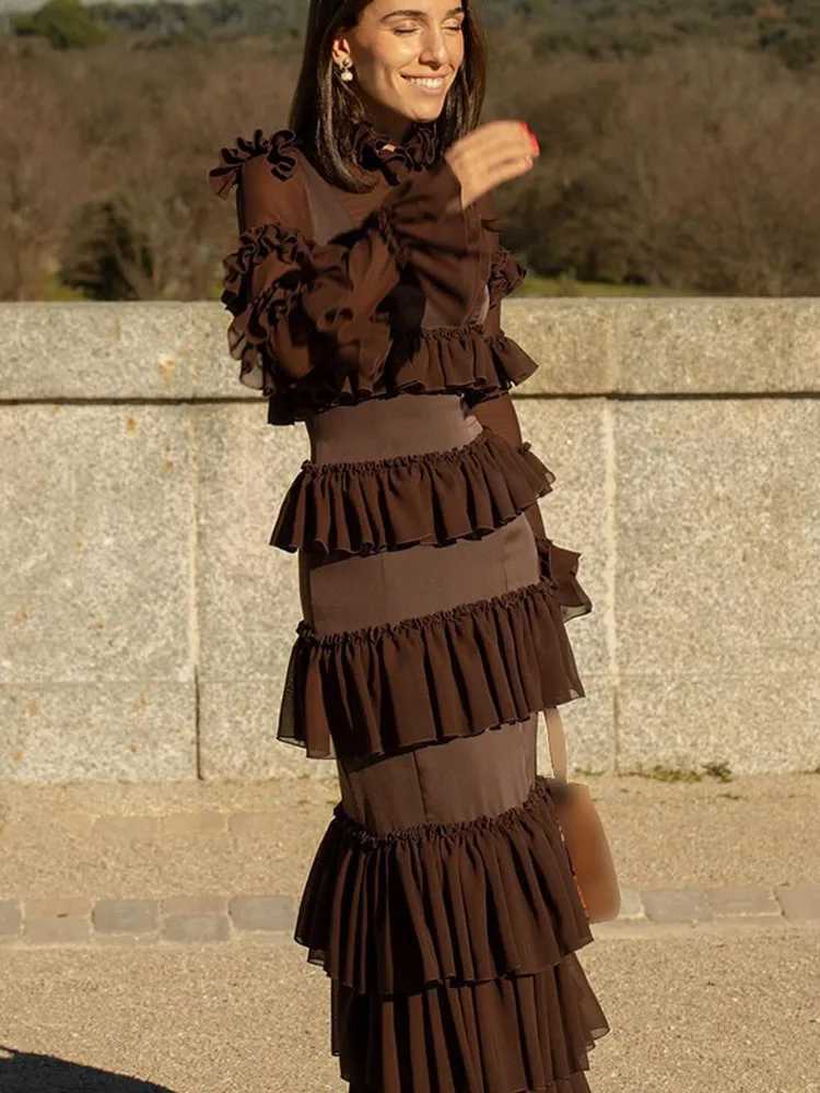 New Ele Solid Ruffles Tiered Maxi Dress For Women Retro Round Collar Petal Long Sved Slim Fit Robes 2024 Lady Party GownXJ241218