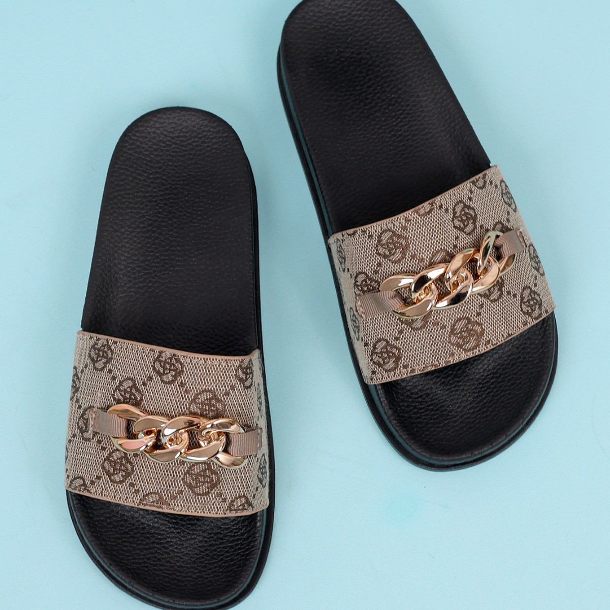 Europe and United States trade hot thick chain embroidered flip-ps women across the foreign wear soft bottom beach slippers